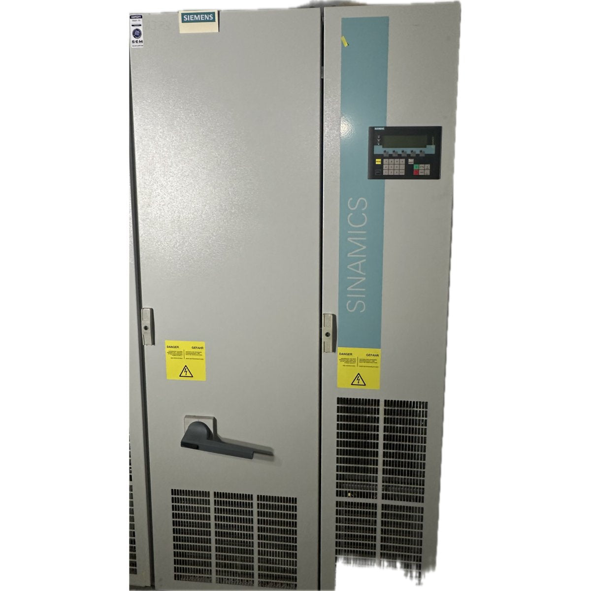 AJ73 Frequenzumrichter AC/AC Siemens 6SL3710-1GE33-8AA3-Z 200KW 560kg