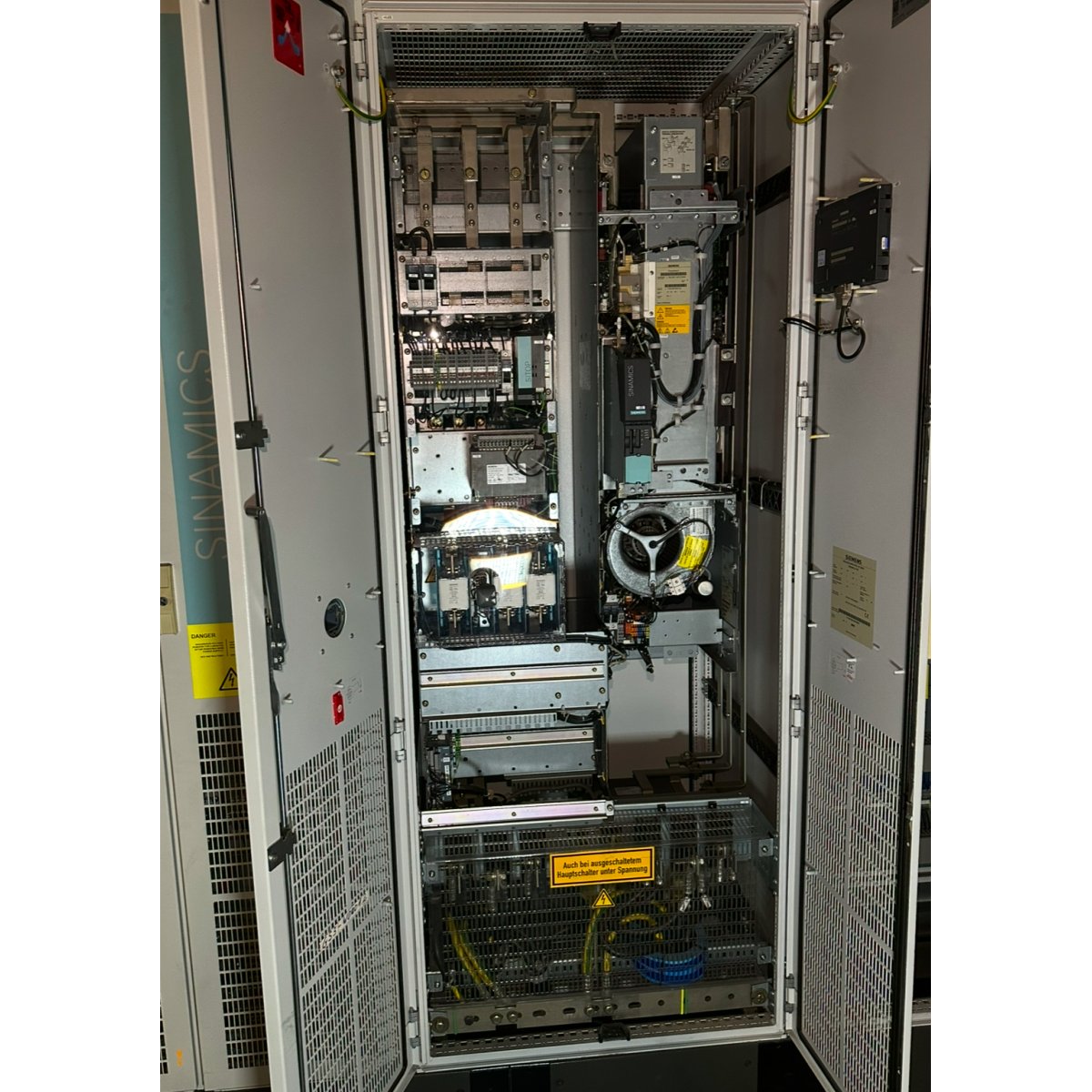 Siemens 6SL3710-1GE32-6AA0-3