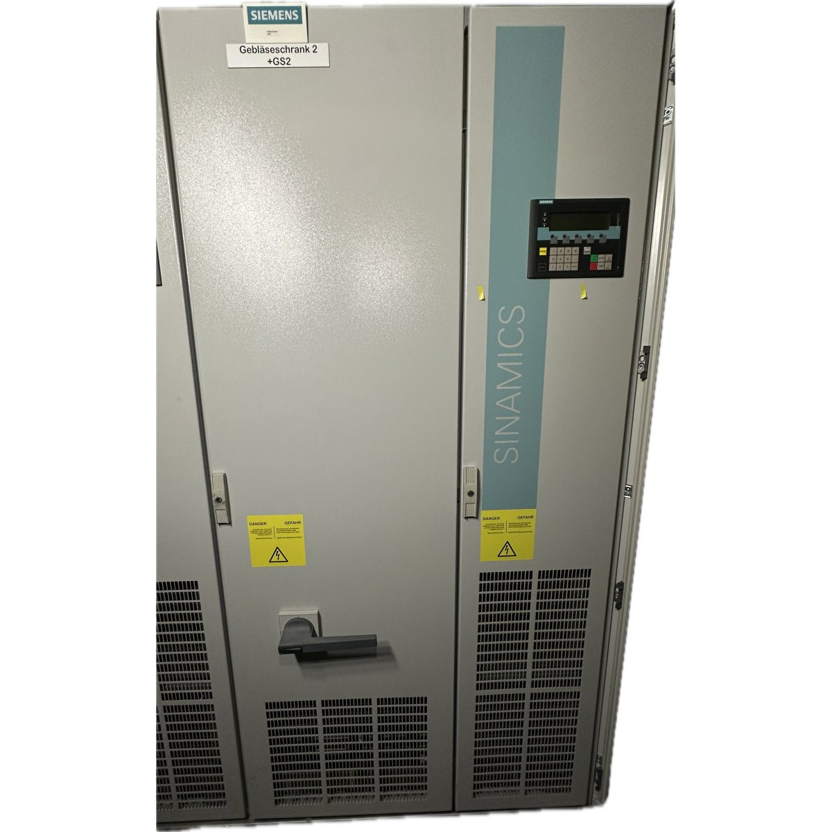 AJ81 Frequenzumrichter AC/AC Siemens 6SL3710-1GE33-8AA3-Z 200KW 560 kg