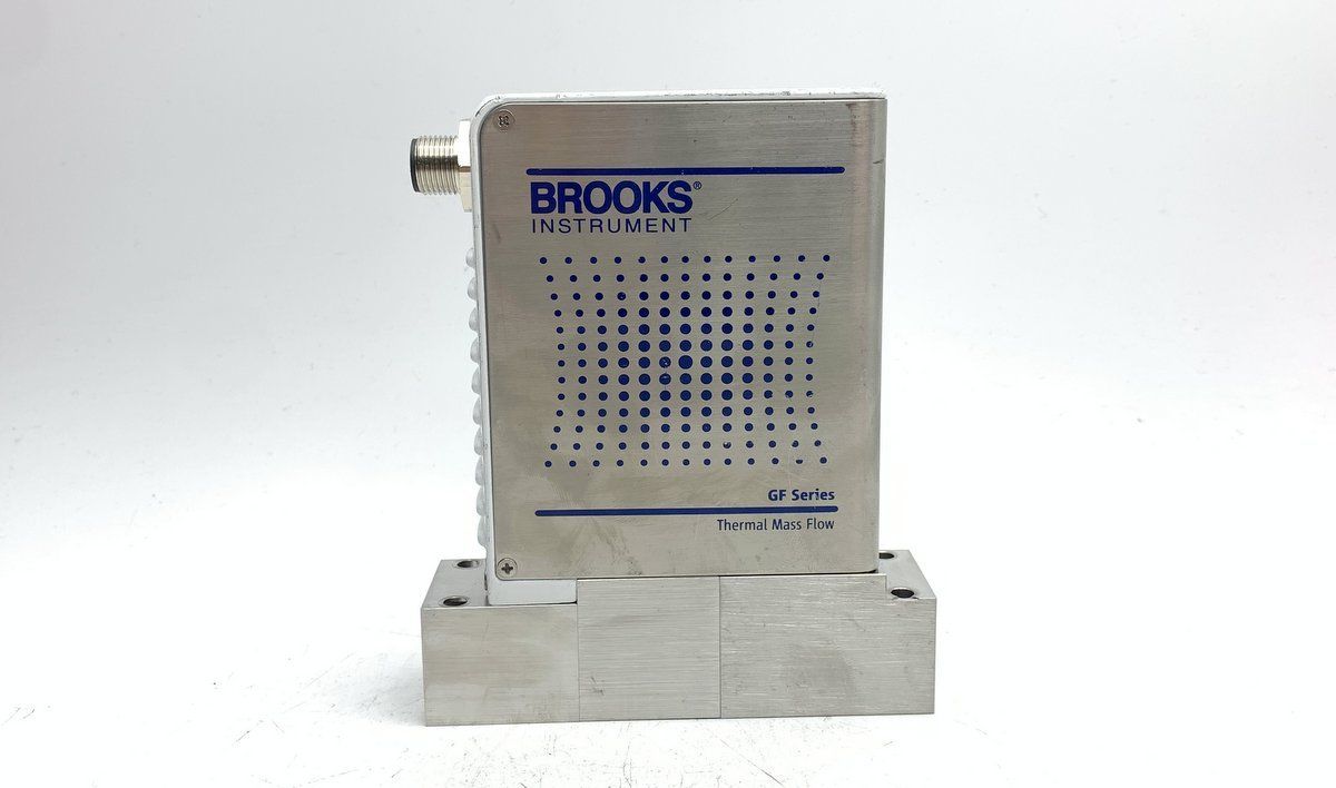 LK1796 Thermal Mass Flow Controller Brooks GF125CXXC-SH47015L-CXVOD0