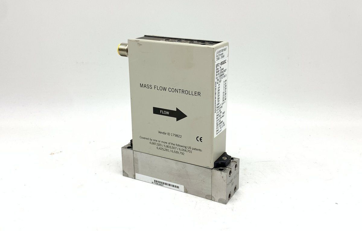 LK2098 Massenflussregler Mass Flow Controller Celerity Unit UFC-8565C 3030-13340