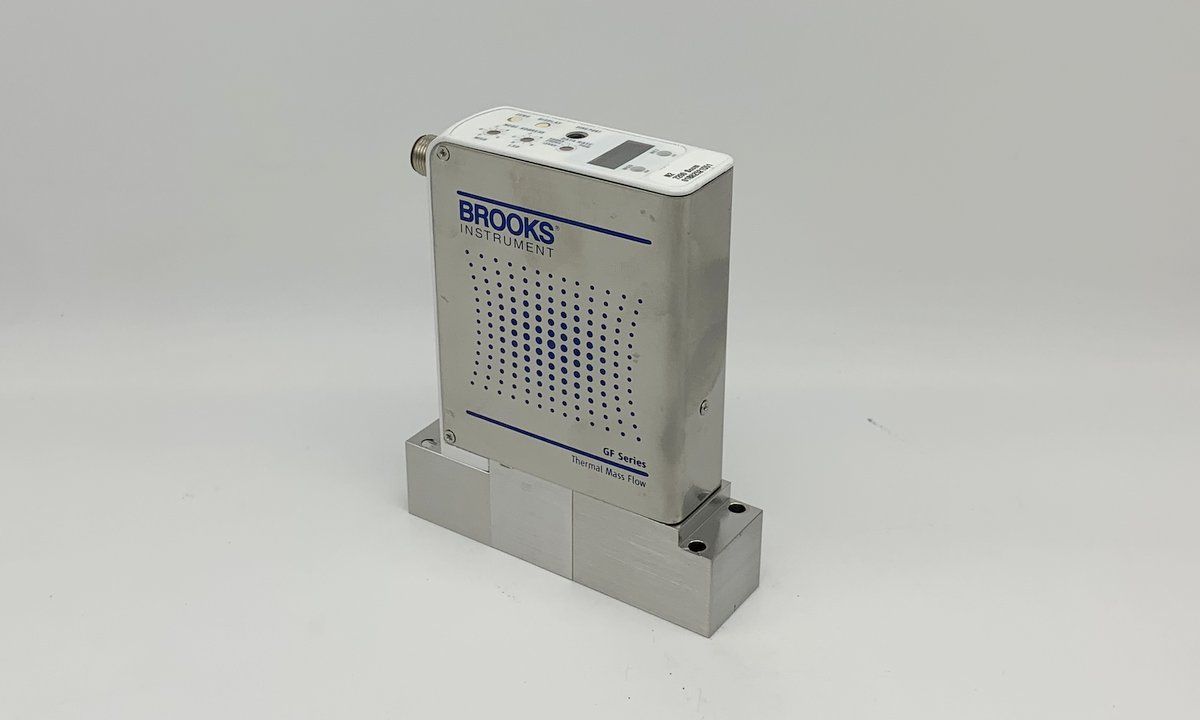 LK2346 Massenflussregler Mass Flow Brooks Instrument GF125CXXC