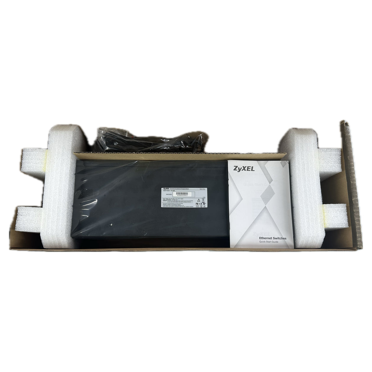 LK4584 Switch 24-Port ZyXEL ES-1024B_2