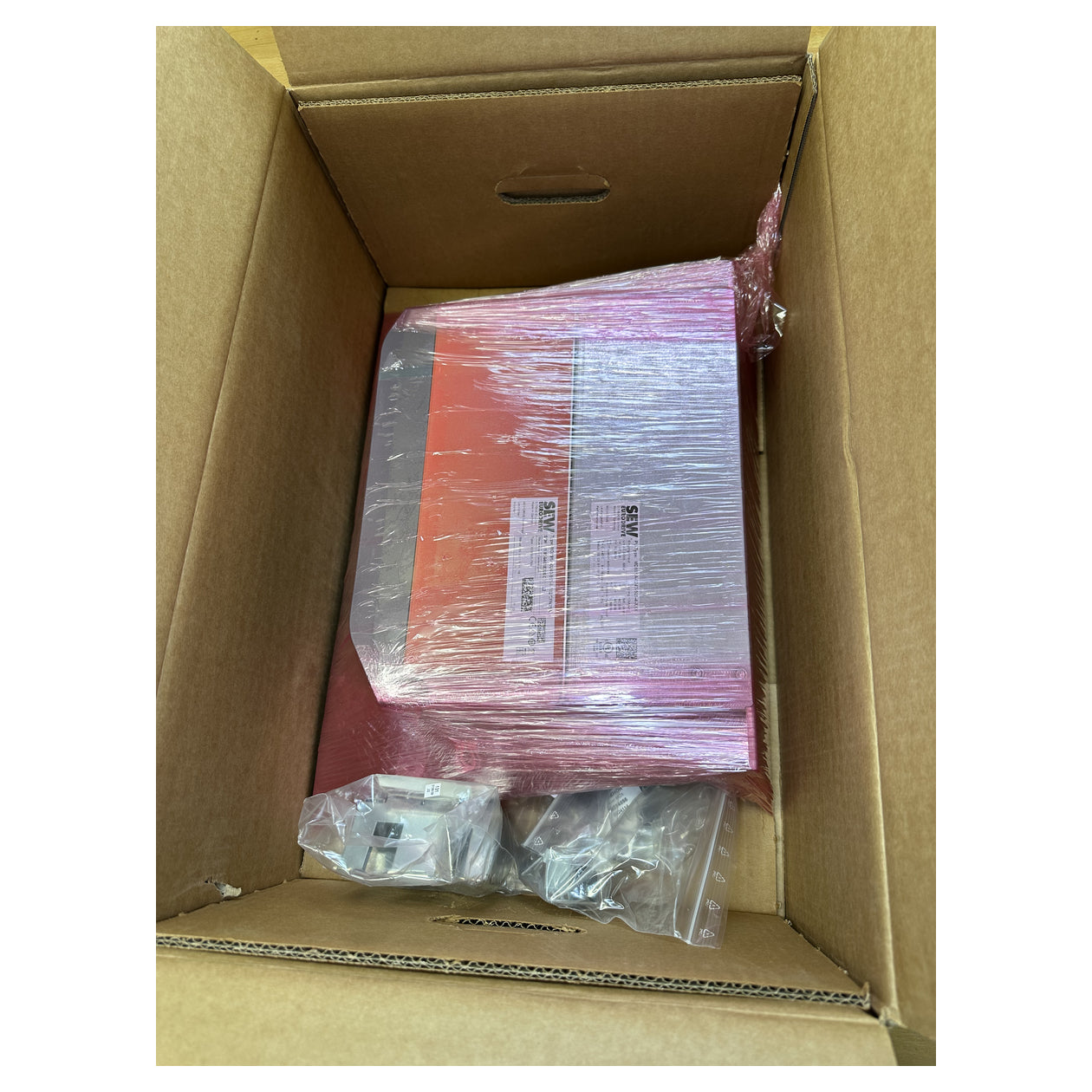 LK4755 Frequenzumrichter SEW MDX91A-0240-503-4-T02/CFN21A 11KW 1.22_2