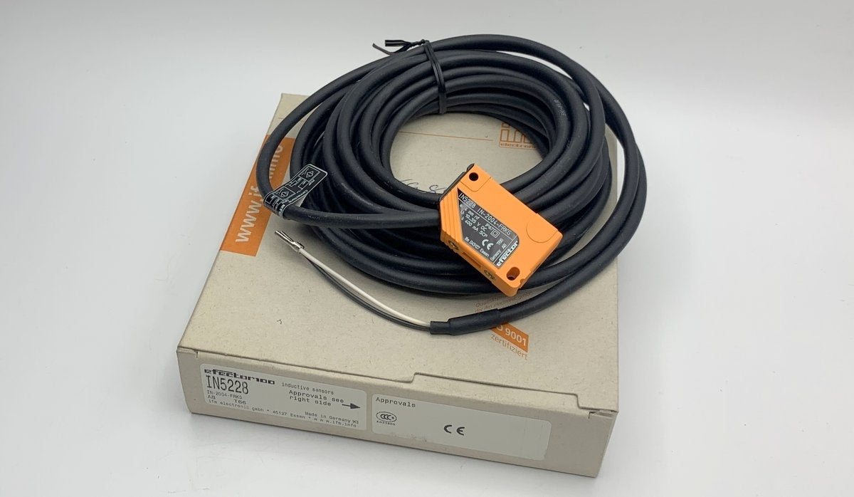 LK702 Induktiver Sensor IFM IN5228 Schaltabstand 4 mm PNP NPN