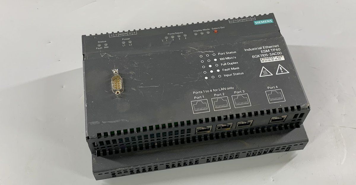 LK899 Switch Module mit vier RJ45 Ports Siemens 6GK1105-3AC00 6GK1 105-3AC00 E8