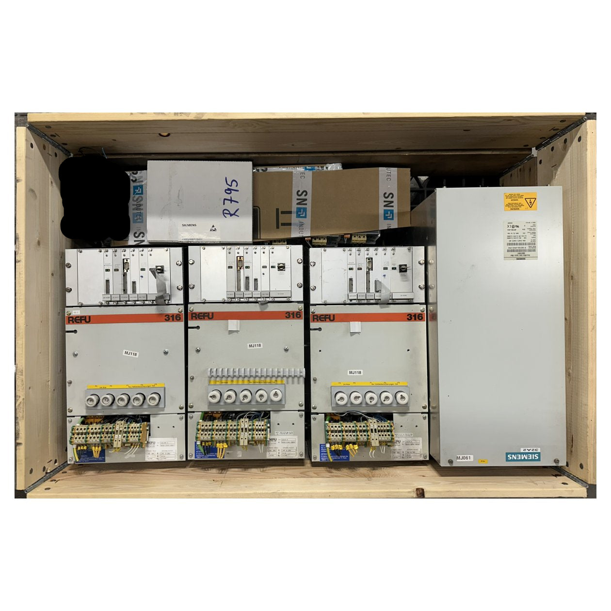 Box MJ29 Auktion | Posten ? Stück | Siemens & Refu Frequenzumrichter etc._2