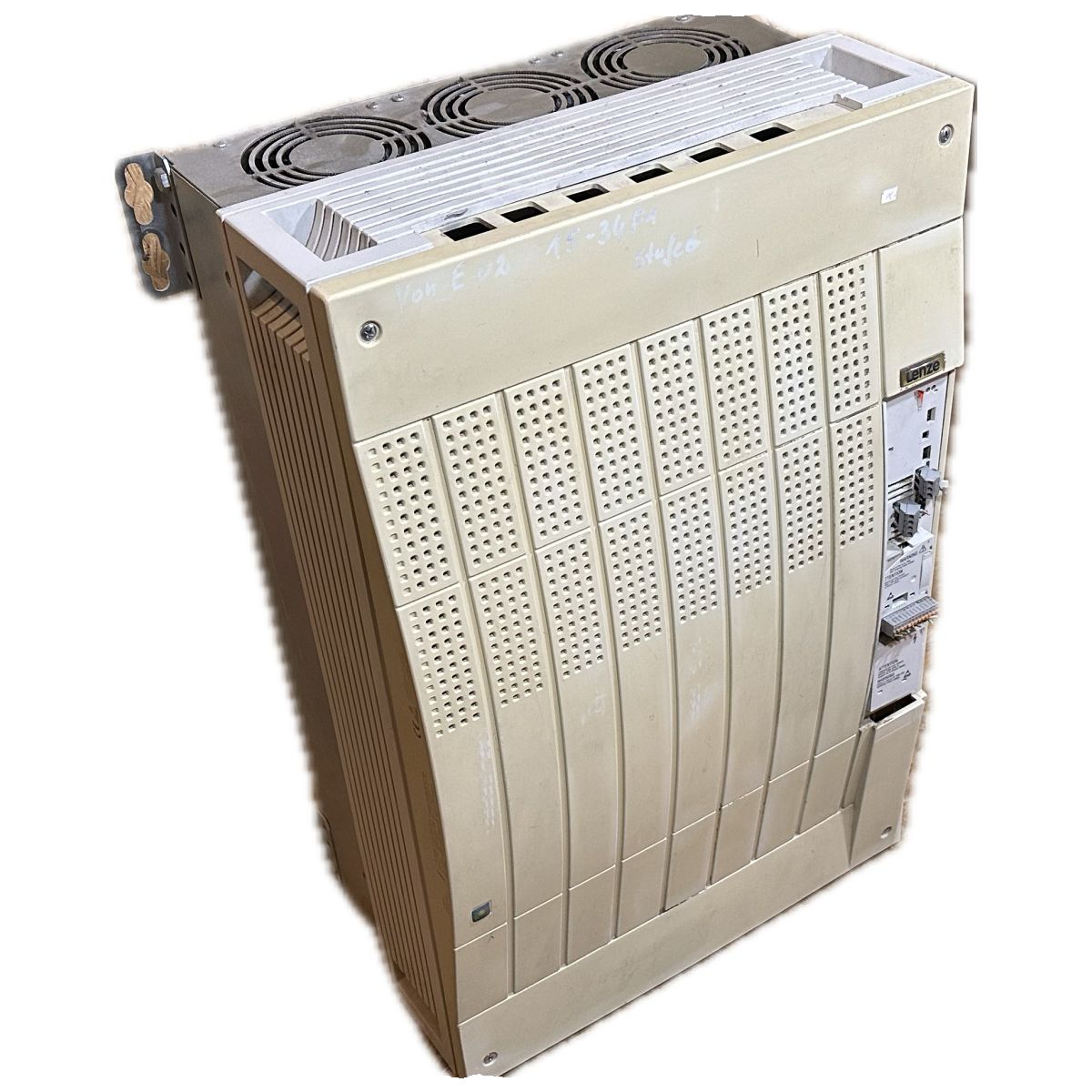 NJ040 Frequenzumrichter Lenze 8200 vector E82EV903_4B201