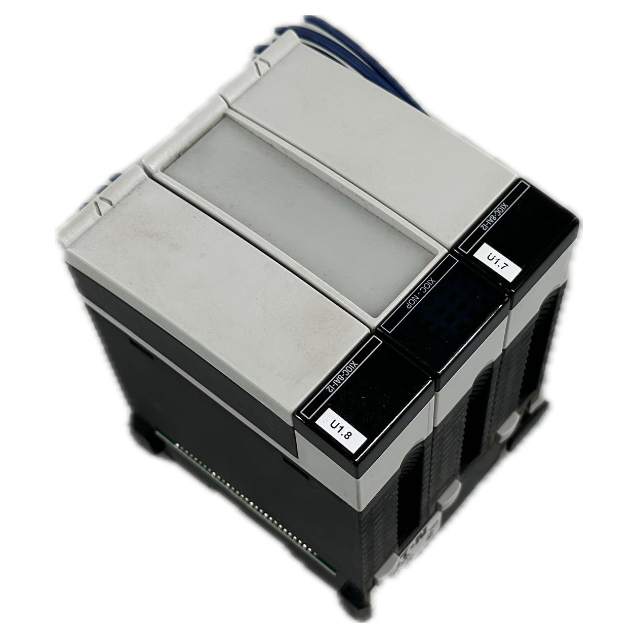 NJ248 Posten Eaton 2x XIOC-8AI-12 1x XIOC-NOP_2