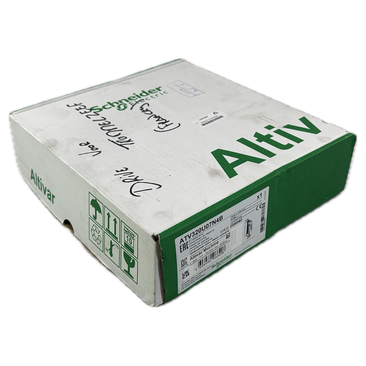 NJ297 Frequenzumrichter Schneider Altitvar 320 ATV320U07N4B 0,75kW