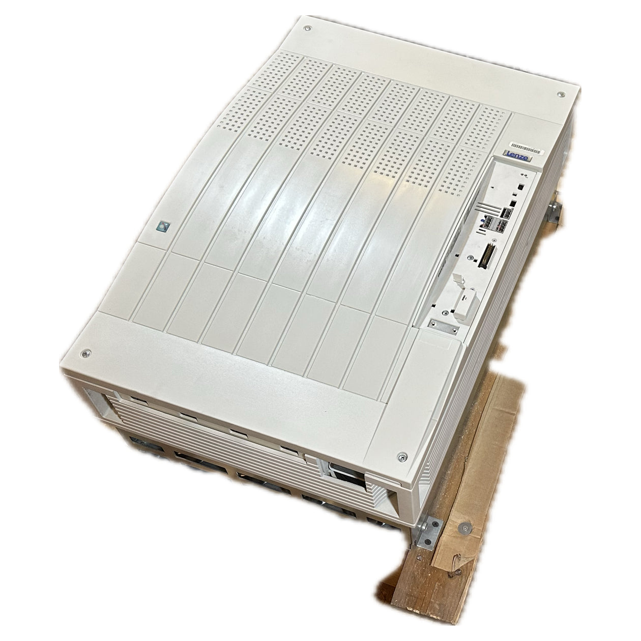 NJ323 Frequenzumrichter Lenze E82EV753K4B201 E82EV753K4B201XX4D37