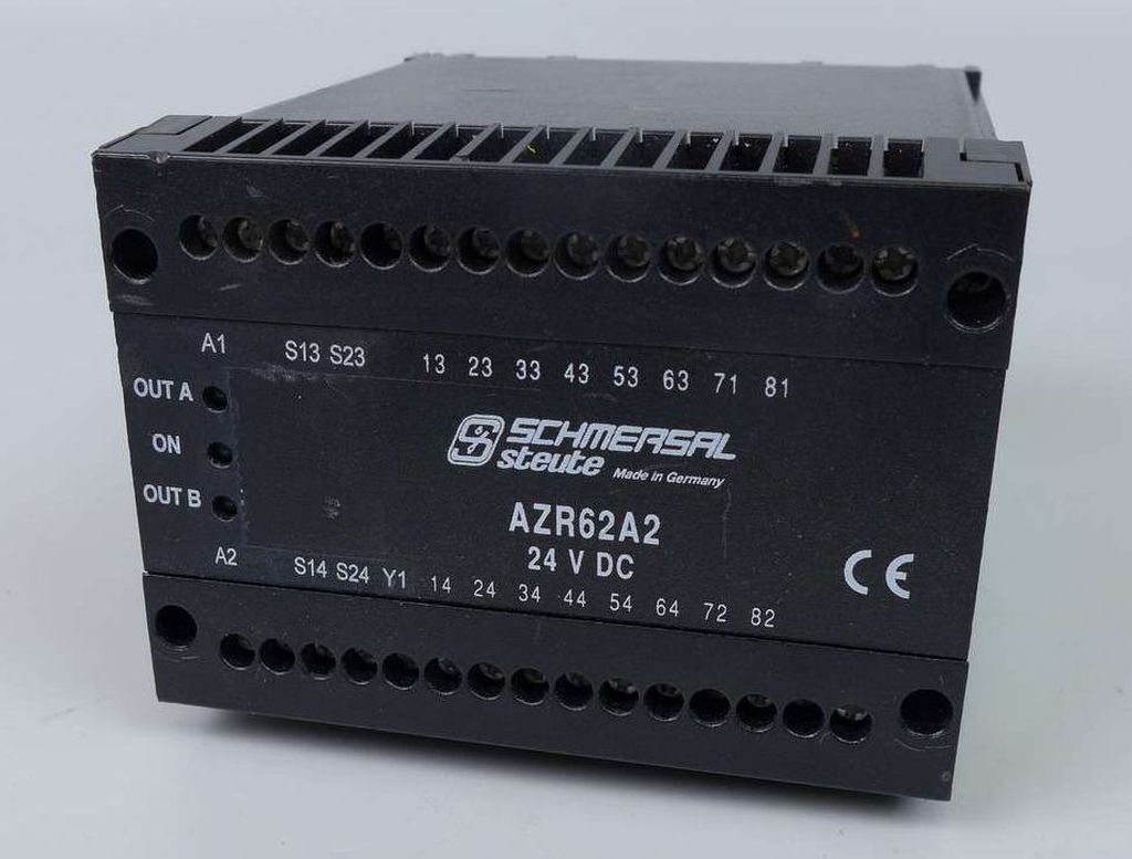 PP2751 Sicherheitsrelais Schmersal AZR62A2 24V DC