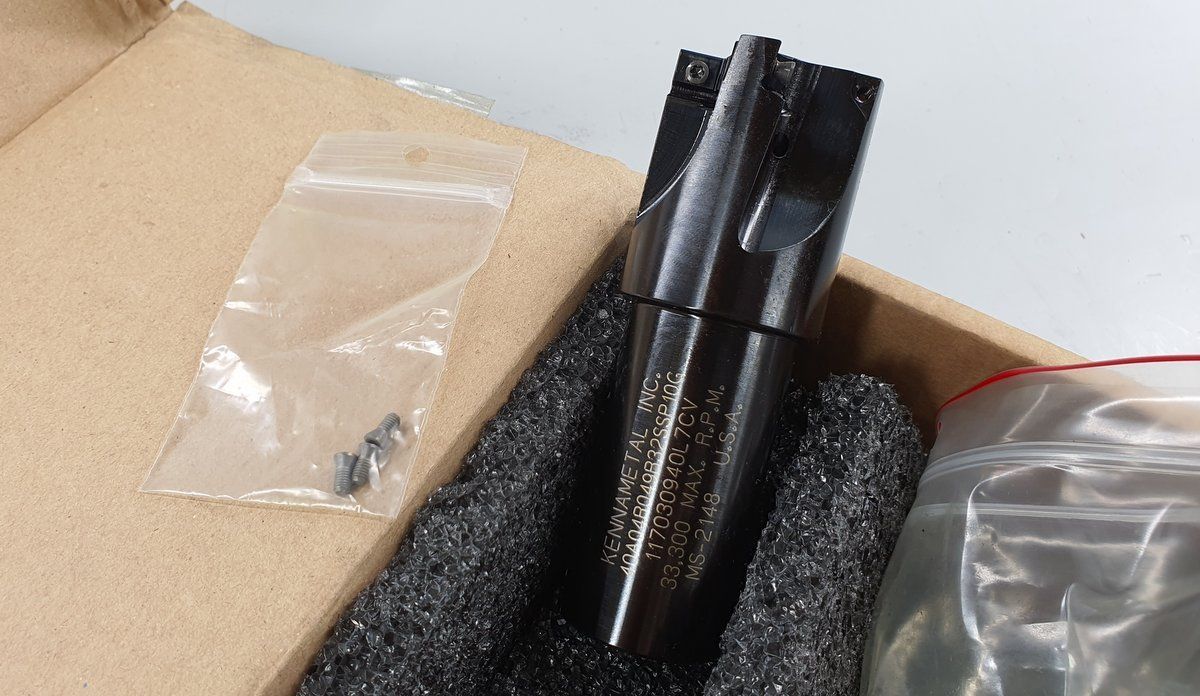 PQ255 Schaftfräser Kennametal 40A04R049B32SSP10G 40mm