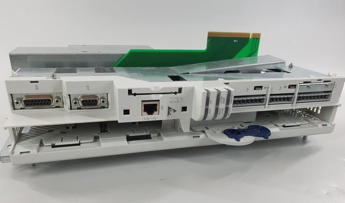 PQ949 Lenze ELCAFHI3024