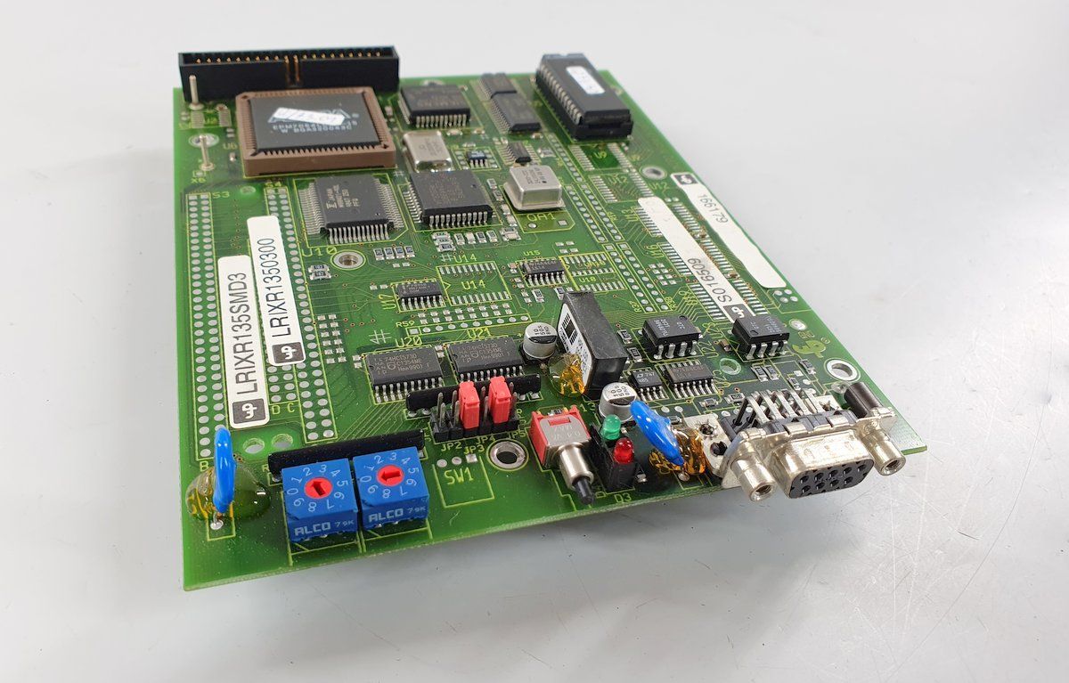 .PQ977 Unipo LRIXR135SMD3 LRIXR1350300 aus UCP