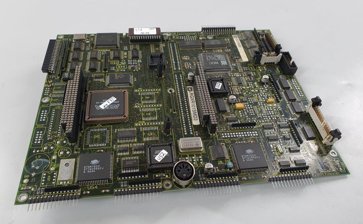 PQ984 Unipo LRGXR101SMD3 LRGXR1010300 aus UCP