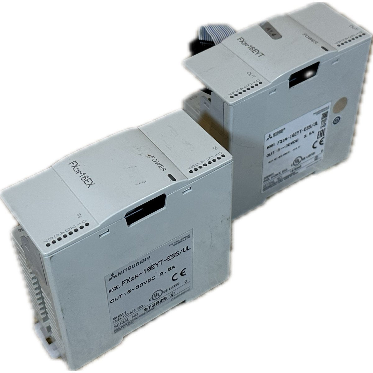 AJ363 Posten 2 Stück Steuerungen Mitsubishi FX2N-16EYT-ESS/UL