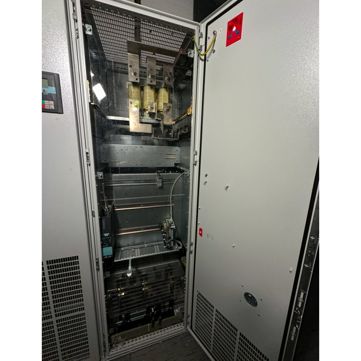 Siemens 6SL3710-1GE33-8AA3-2