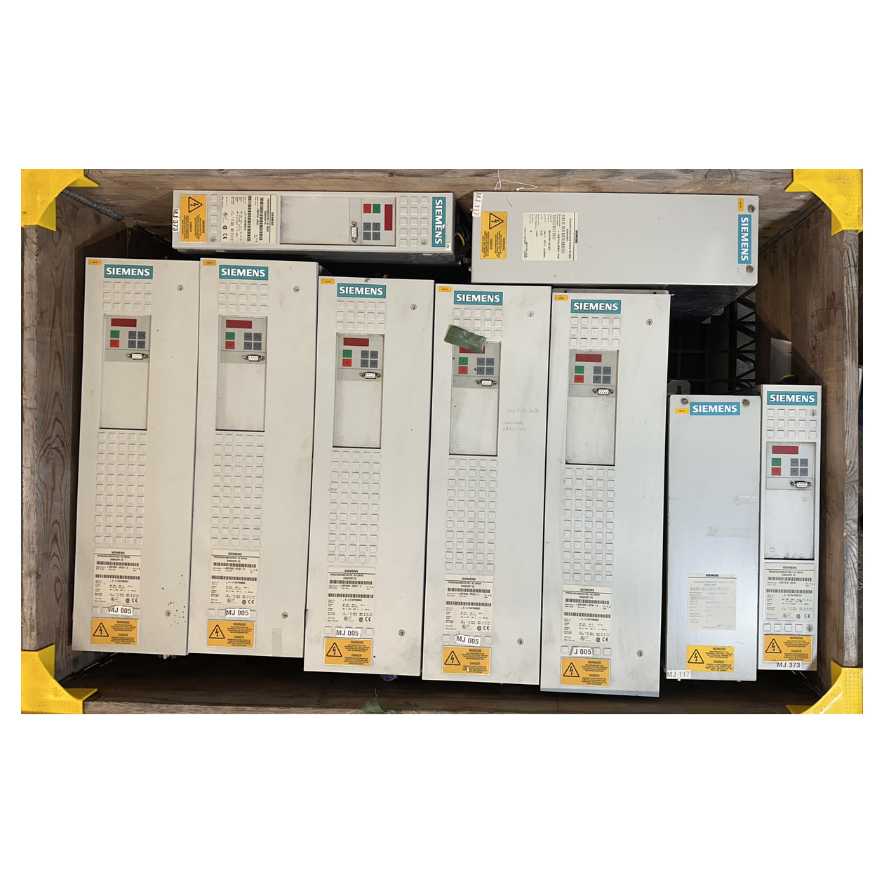 Box MJ68 Posten Siemens Frequenzumrichter 6SE7022-2FC61-Z 6SE7018-0EA21_2