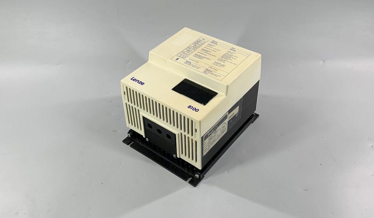 LK1992 Frequenzumrichter Lenze 8103_E.4G.12 333644