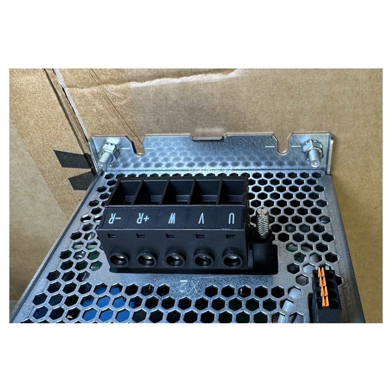 LK4755 Frequenzumrichter SEW MDX91A-0240-503-4-T02/CFN21A 11KW 1.22_8