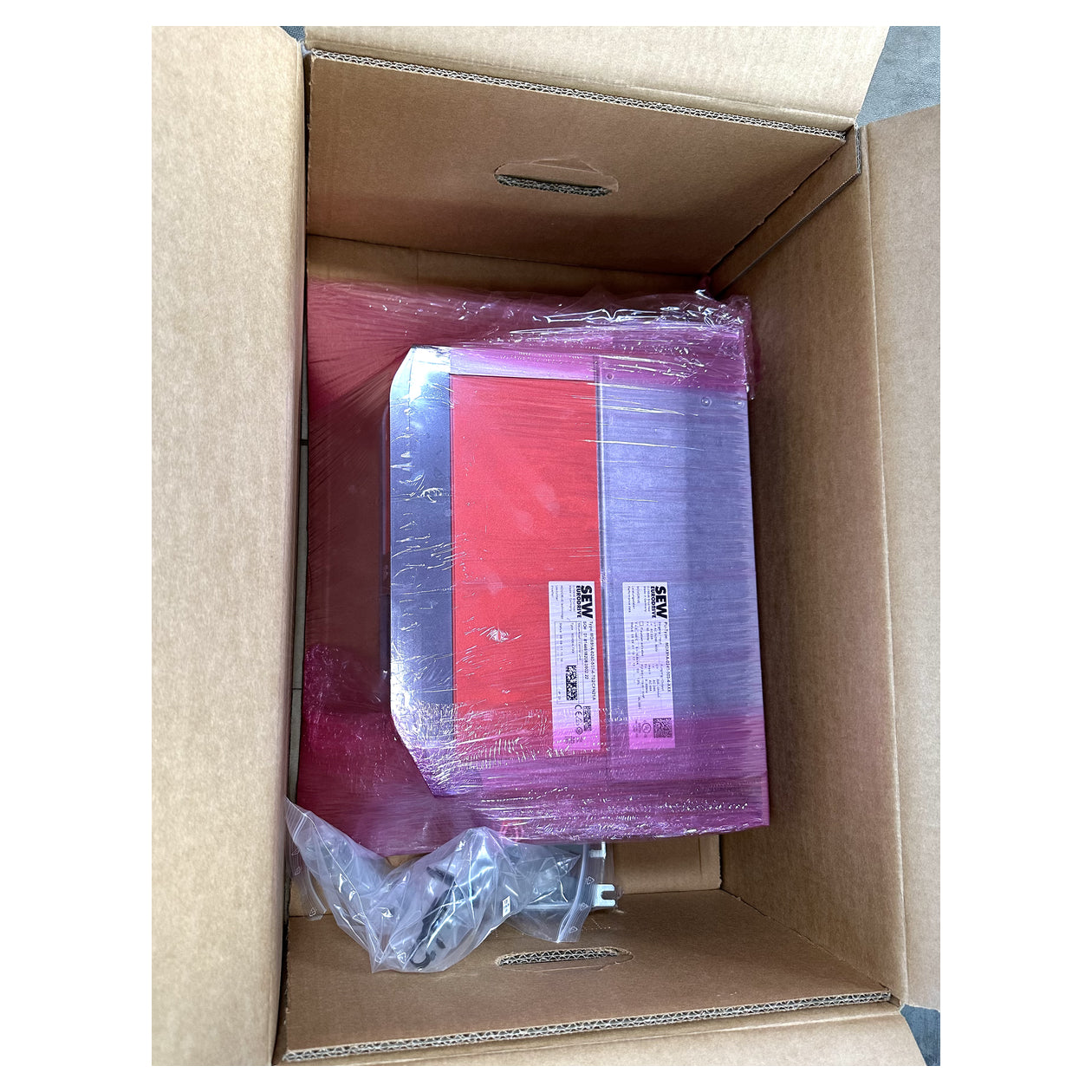 LK4774 Umrichter Inverter SEW MDX91A-0240-503-4-T02/CFN21A 11KW 2.22_2