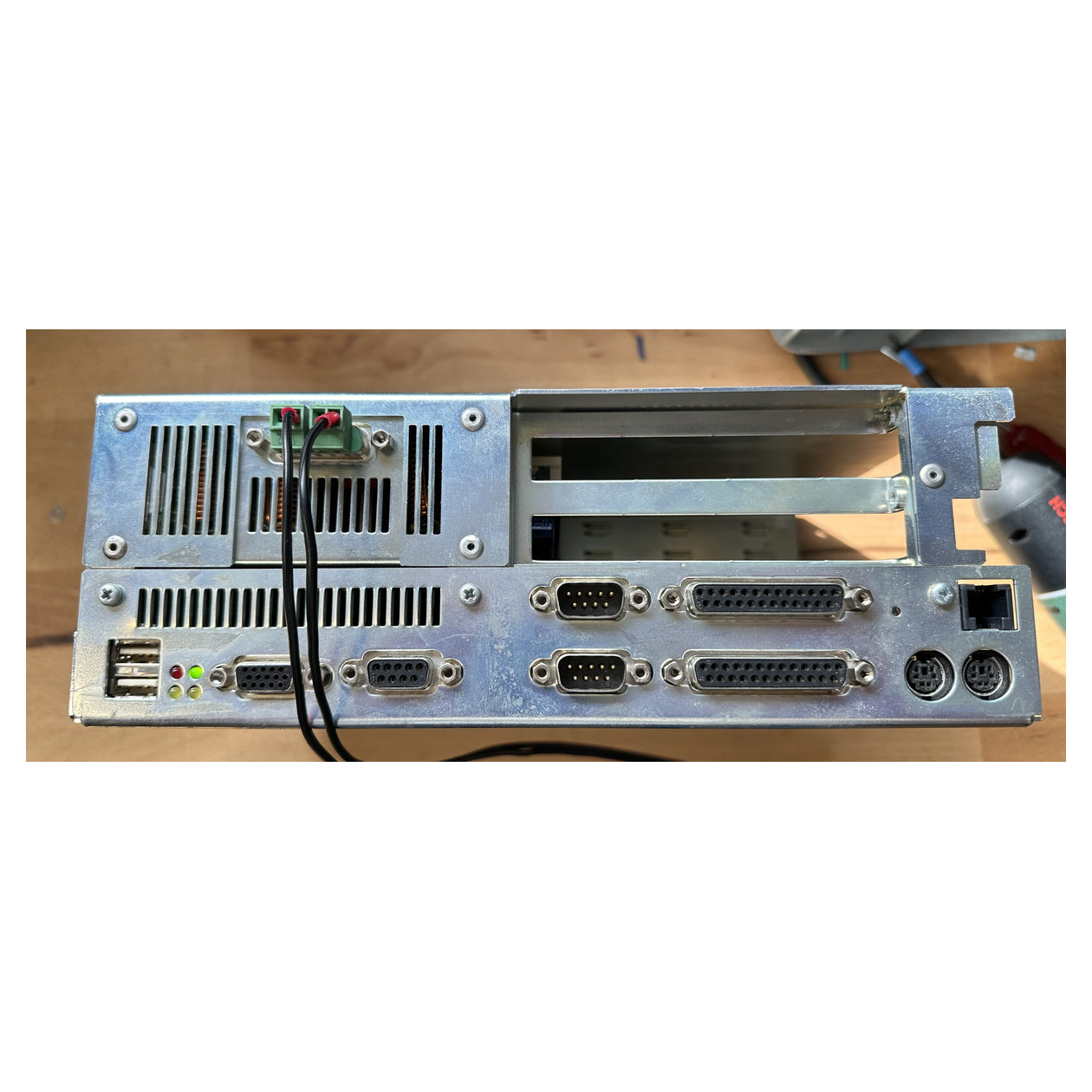 LK4841 Industrie PC B&R IPC5001.01 IPC 5000 3403 Seitenblech fehlt_2