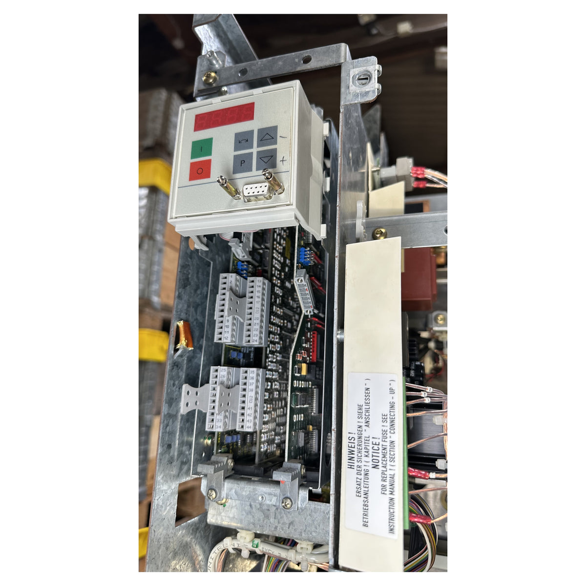 LK5131 Frequenzumrichter Siemens 6SE7033-2EG60 160KW_5