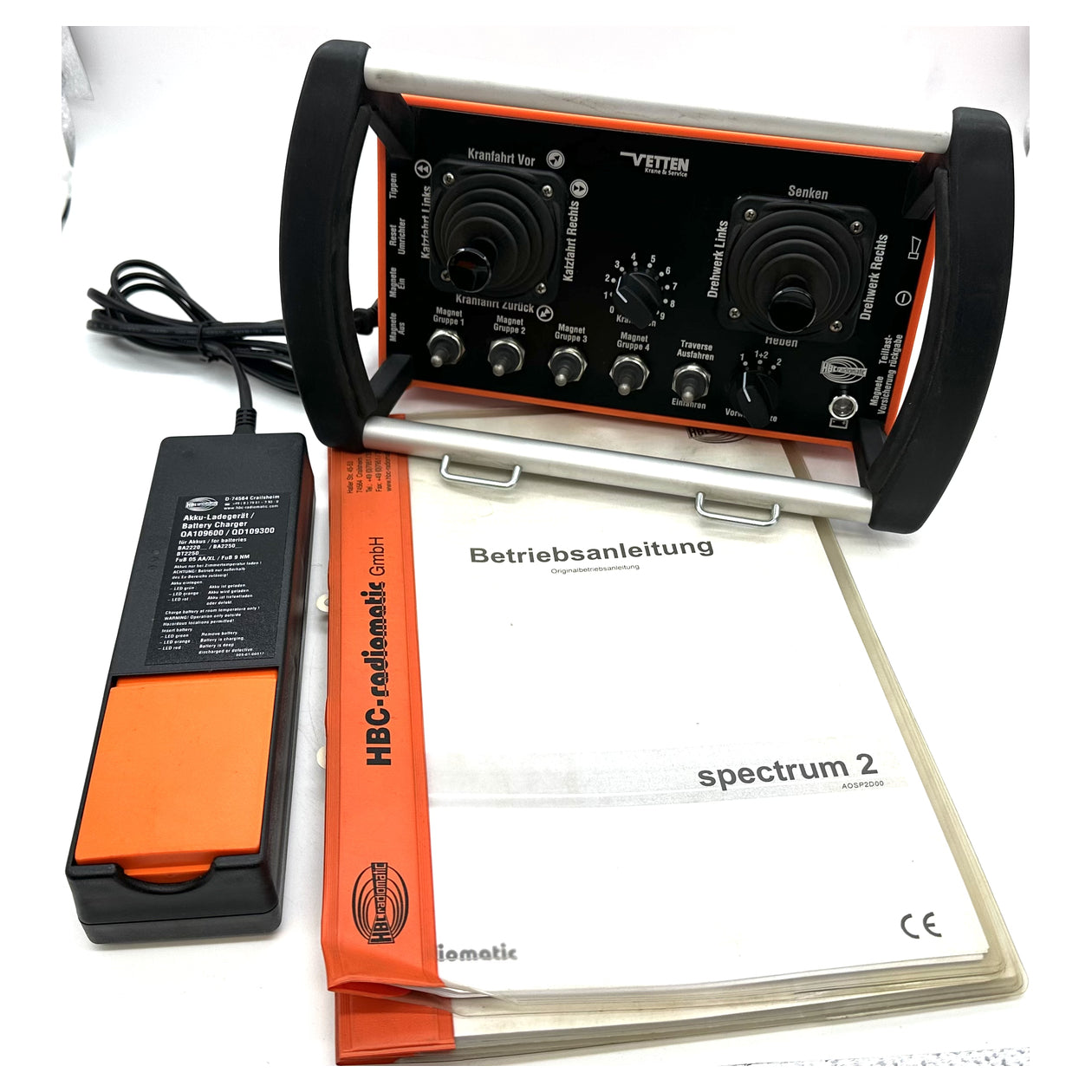 LK5142 Kranfernbedienung HBC Spectrum 2 Ladegerät QA10960 mit 2 Akkus