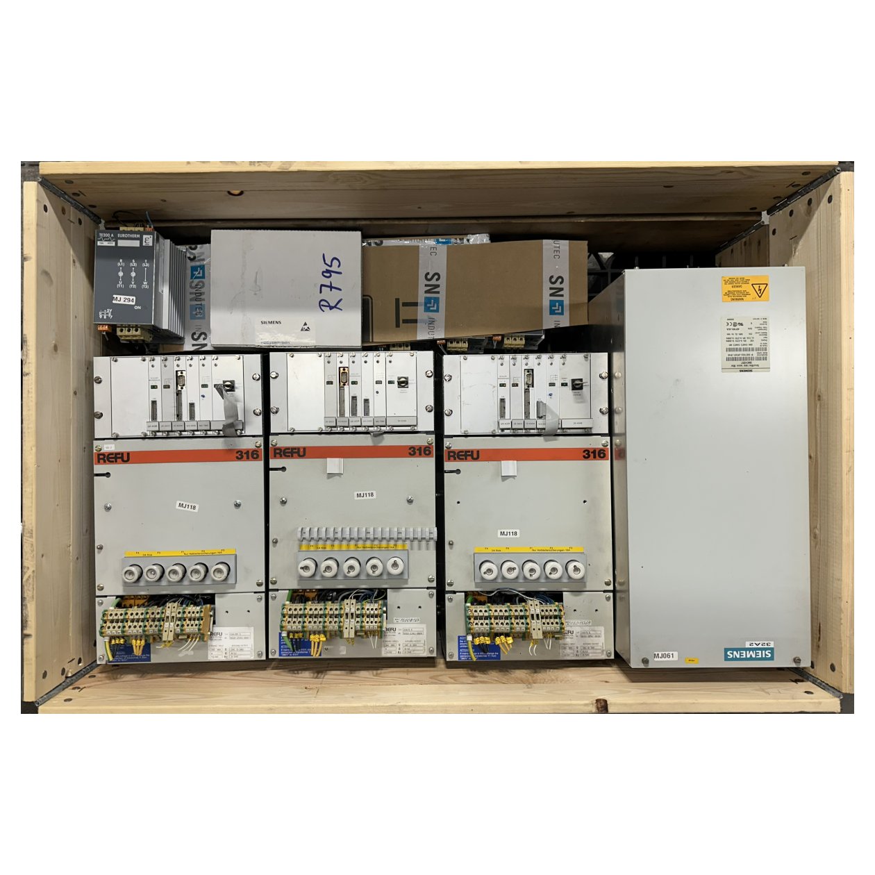 Box MJ29 Auktion | Posten ? Stück | Siemens & Refu Frequenzumrichter etc._2
