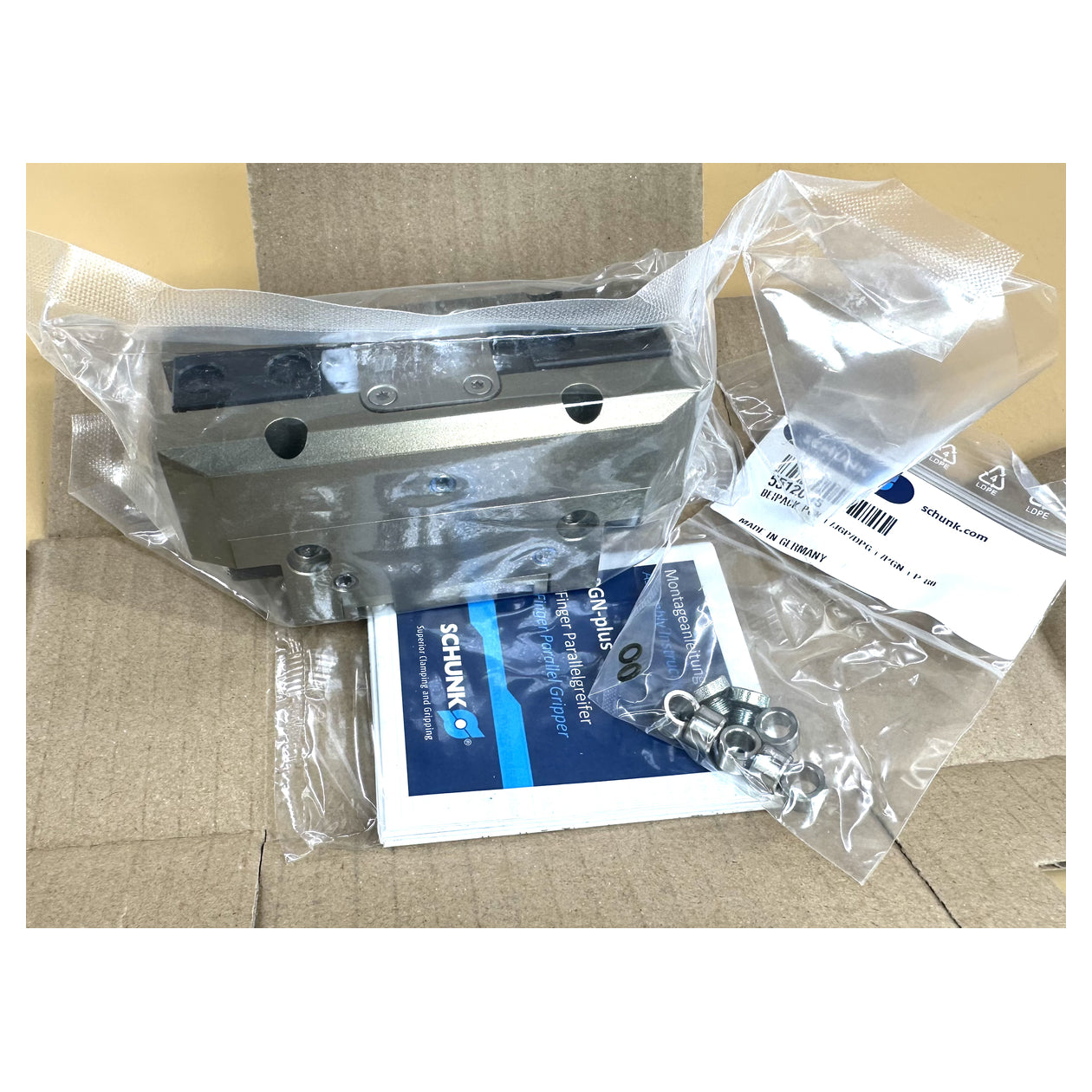 NJ444 2 Finger Parallelgreifer Schunk PGN-plus80-1 0371101 550Nm 8mm Hub ovp_2
