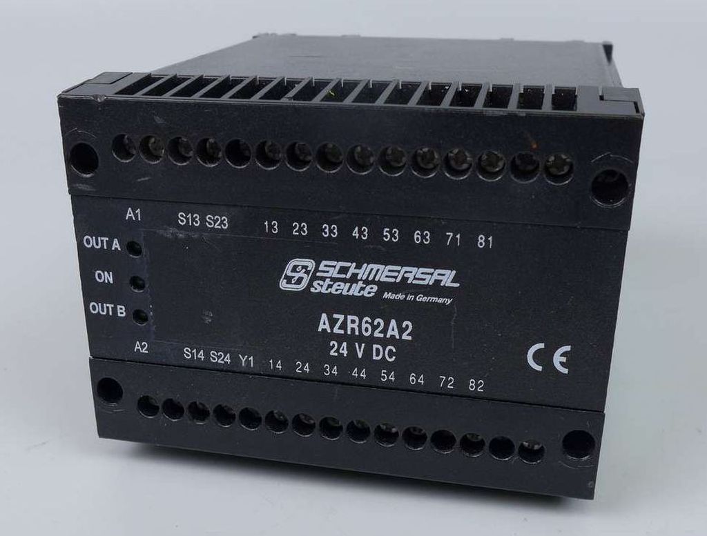 PP2751 Sicherheitsrelais Schmersal AZR62A2 24V DC