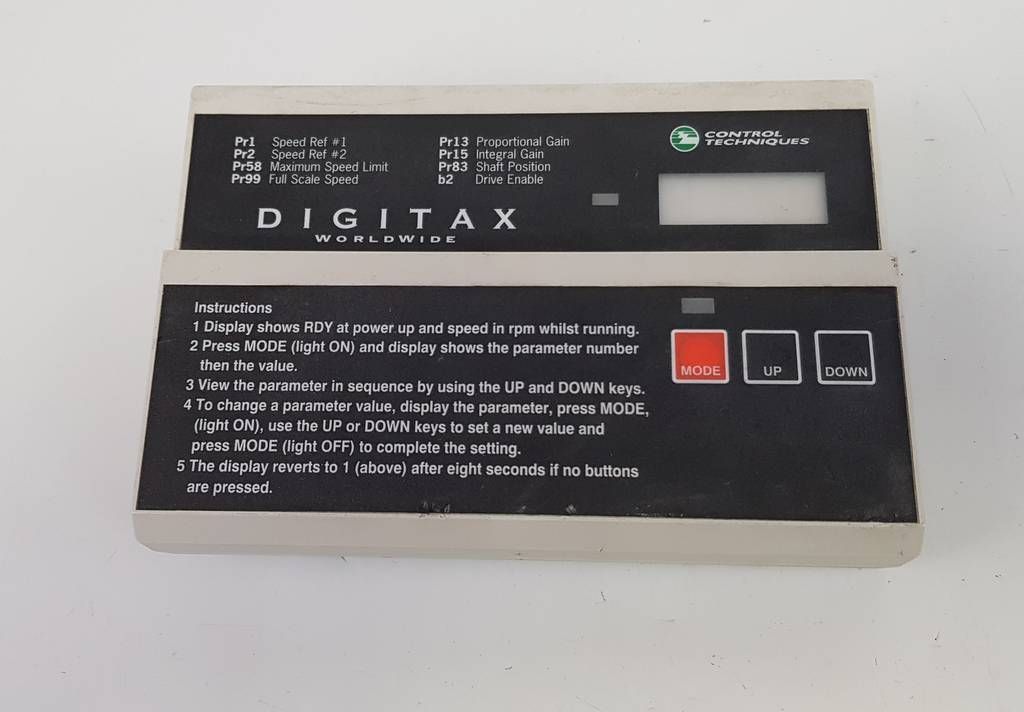 PP5059 Bedienpanel Panel Control Techniques Digitax aus DB2200