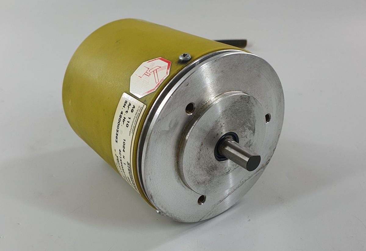 .PQ2217 Drehgeber Encoder Stegmann AG 110 1024x1 4C1XW0A01N00 10mm Welle