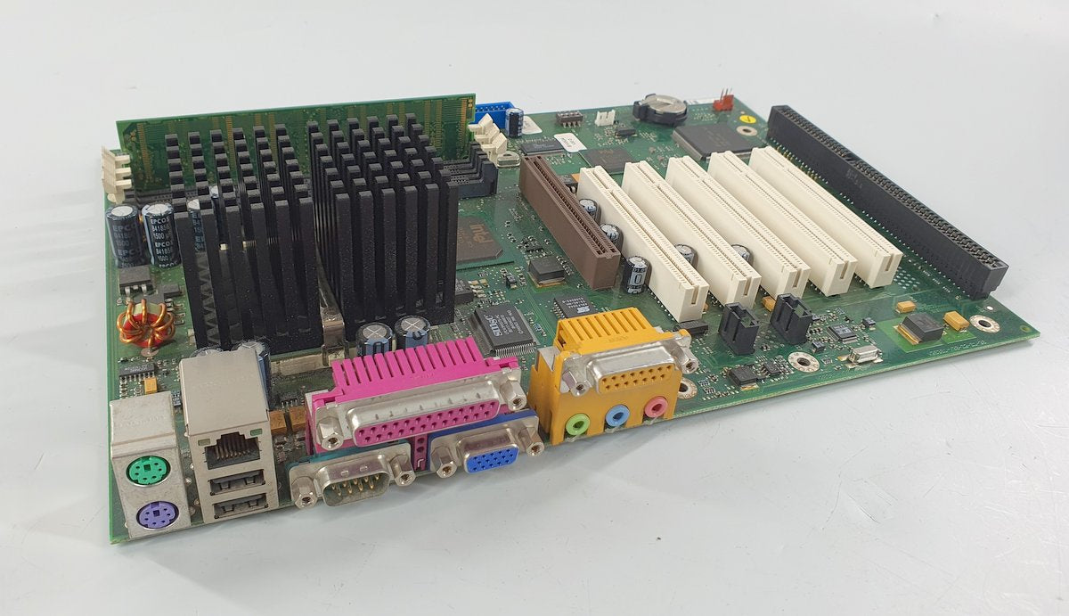 PQ2554 Motherboard Siemens Fujitsu W26361-W30-Z2-01-36 aus BDT G.166