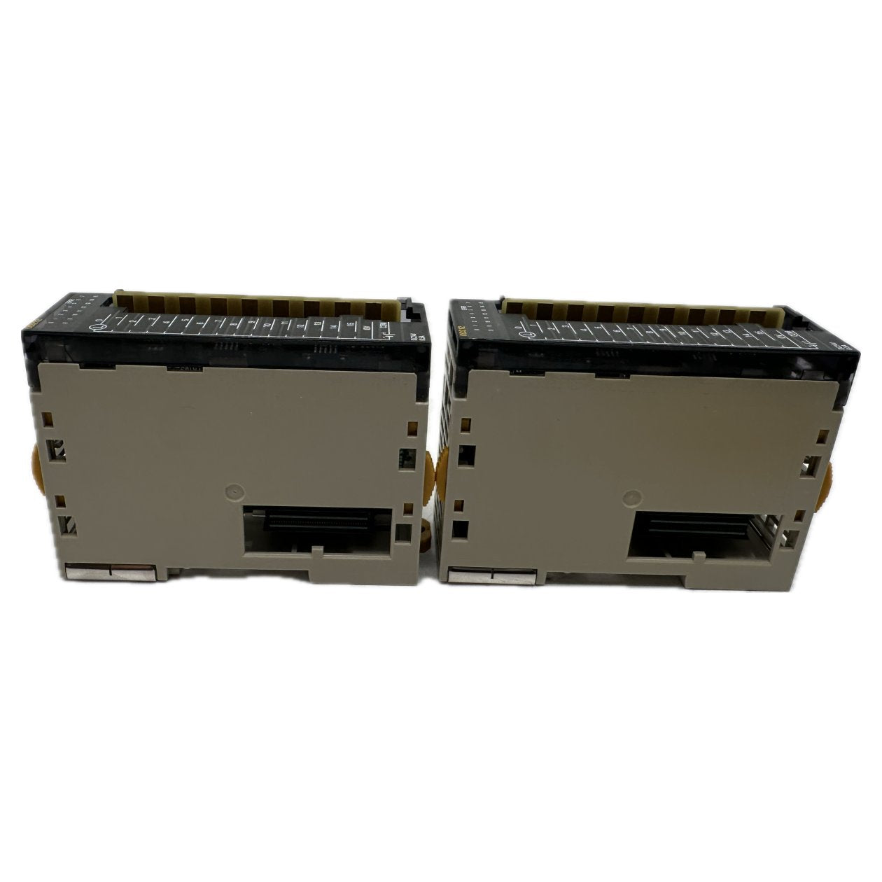 PQ5207 Posten 2 Stück Output Unit Omron CJ1W-OD212_2