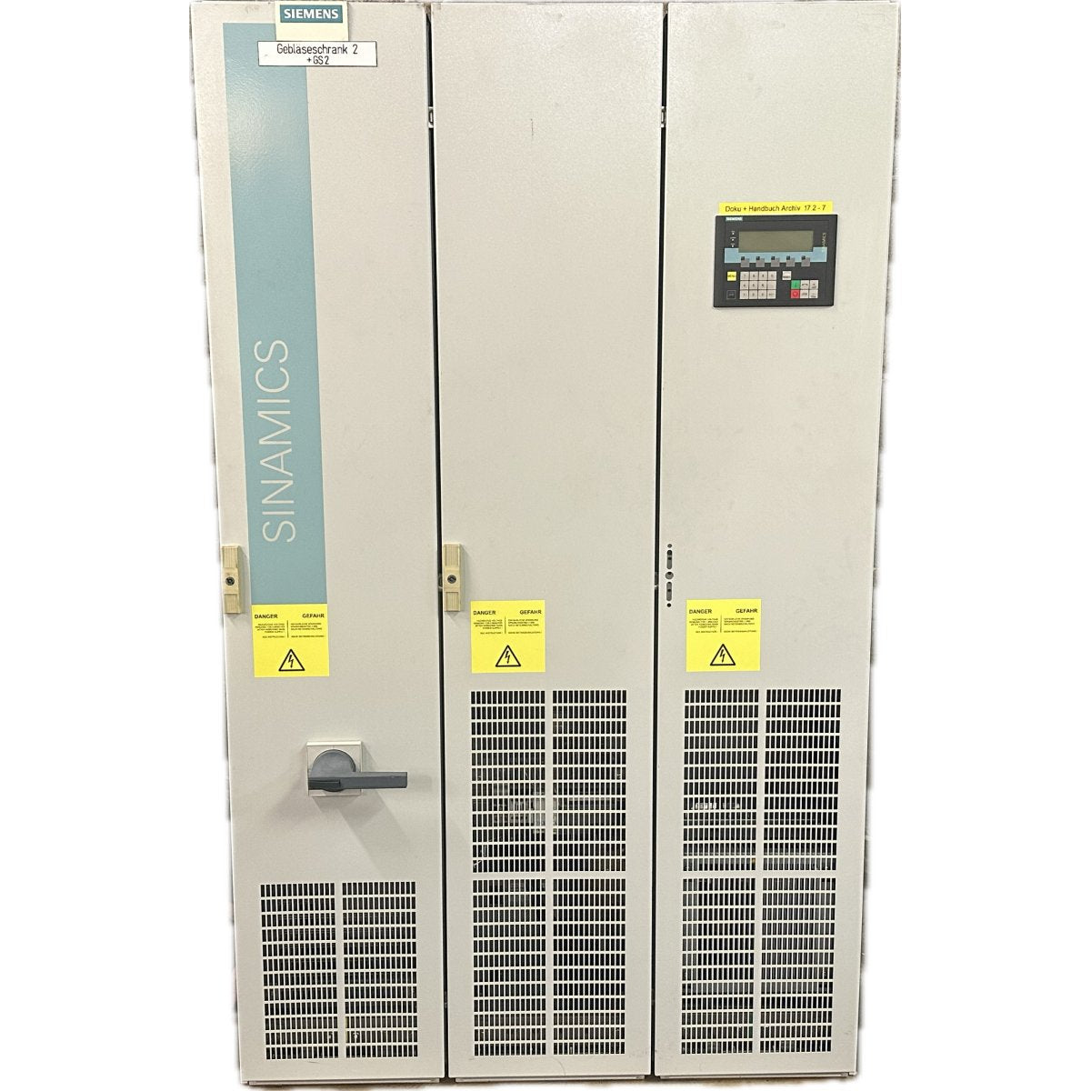 RJ39 Frequenzumrichter AC/AC Siemens 6SL3710-1GE32-6AA3-Z 132KW 260A