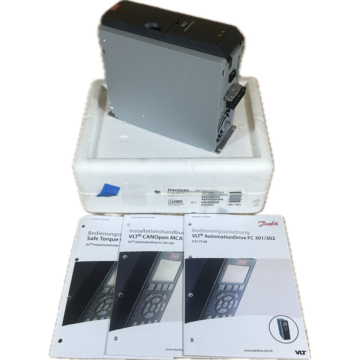 RJ93 Frequenzumrichter Danfoss FC-302P3K0T5E.. 131H9895 3KW